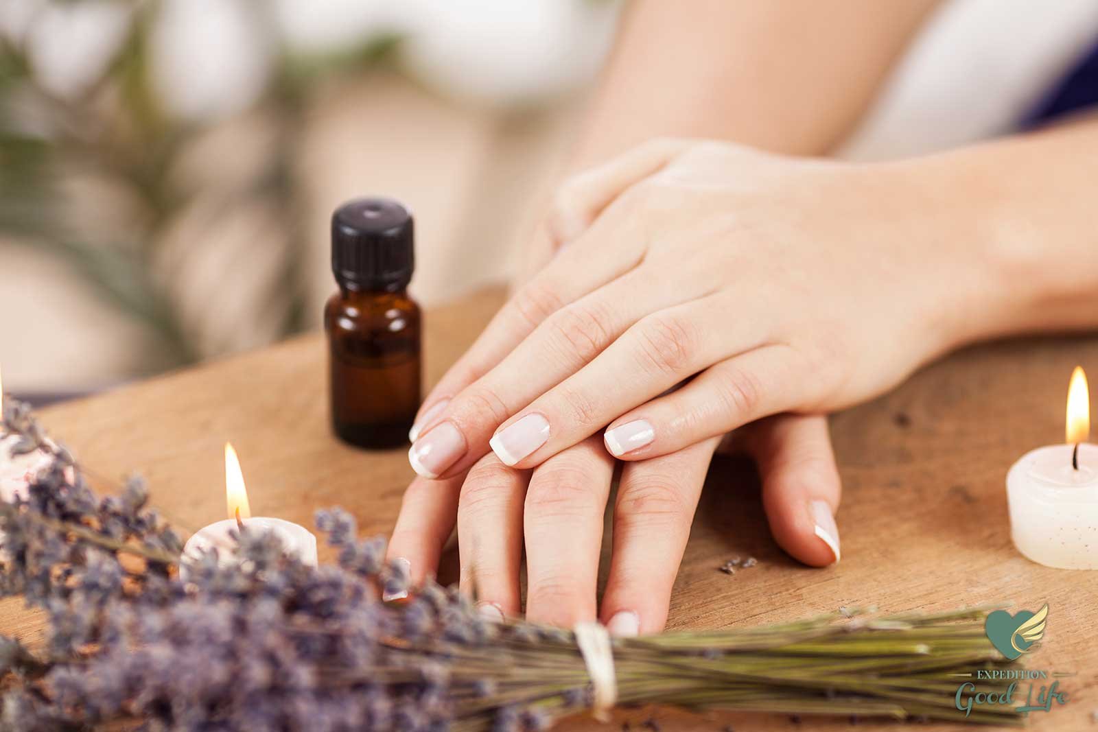 fungi free nails, essential oil nails